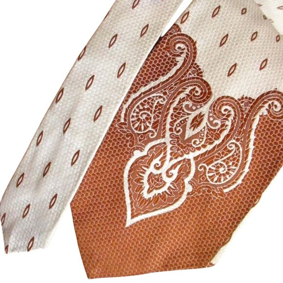 Vintage 1970s NECKTIE GROOVY SEARS FAT 4" 54" TIE REGAL STITCHED - Picture 1 of 3